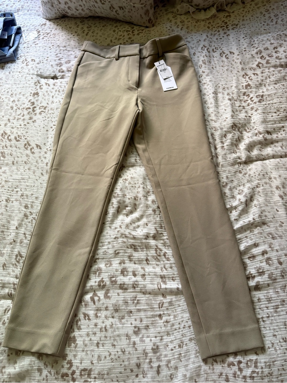 Express Women's Slim Fit Pants in Light Khaki